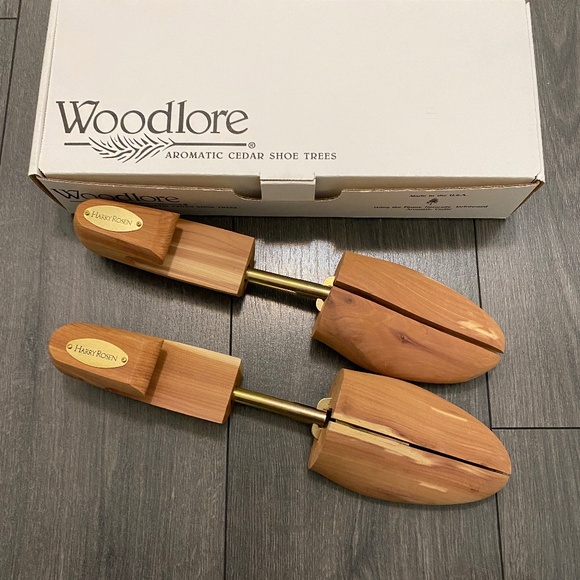 Harry Rosen Woodlore Cedar Shoe Trees Size L NWT - Picture 1 of 4